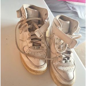 Air Force 1s used- size 8 women’s